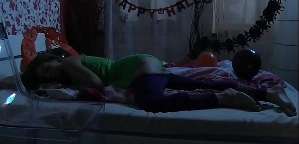  Happy halloween bed pissing